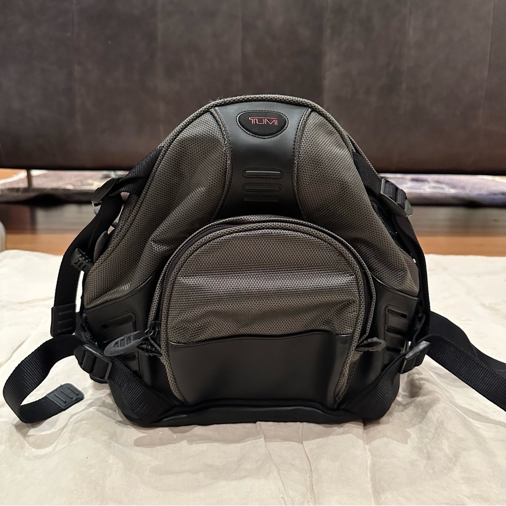 Tumi Waist Pack / Fanny Pack - Sport Line T2